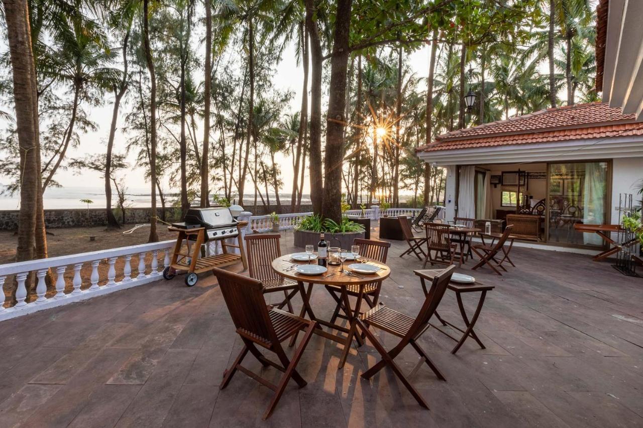 Casa Del Mer By Stayvista - Nearby Beach With, Sea-View Rooms & Coconut Farm アリバグ エクステリア 写真