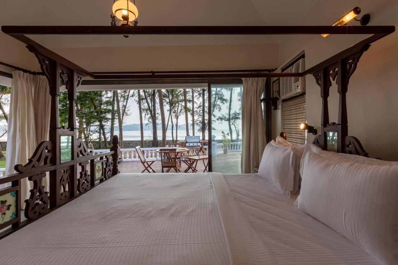 Casa Del Mer By Stayvista - Nearby Beach With, Sea-View Rooms & Coconut Farm アリバグ エクステリア 写真