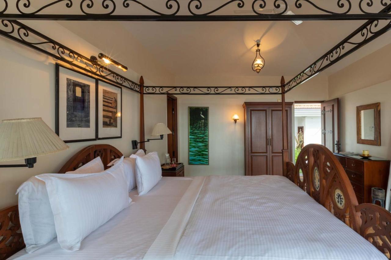 Casa Del Mer By Stayvista - Nearby Beach With, Sea-View Rooms & Coconut Farm アリバグ エクステリア 写真
