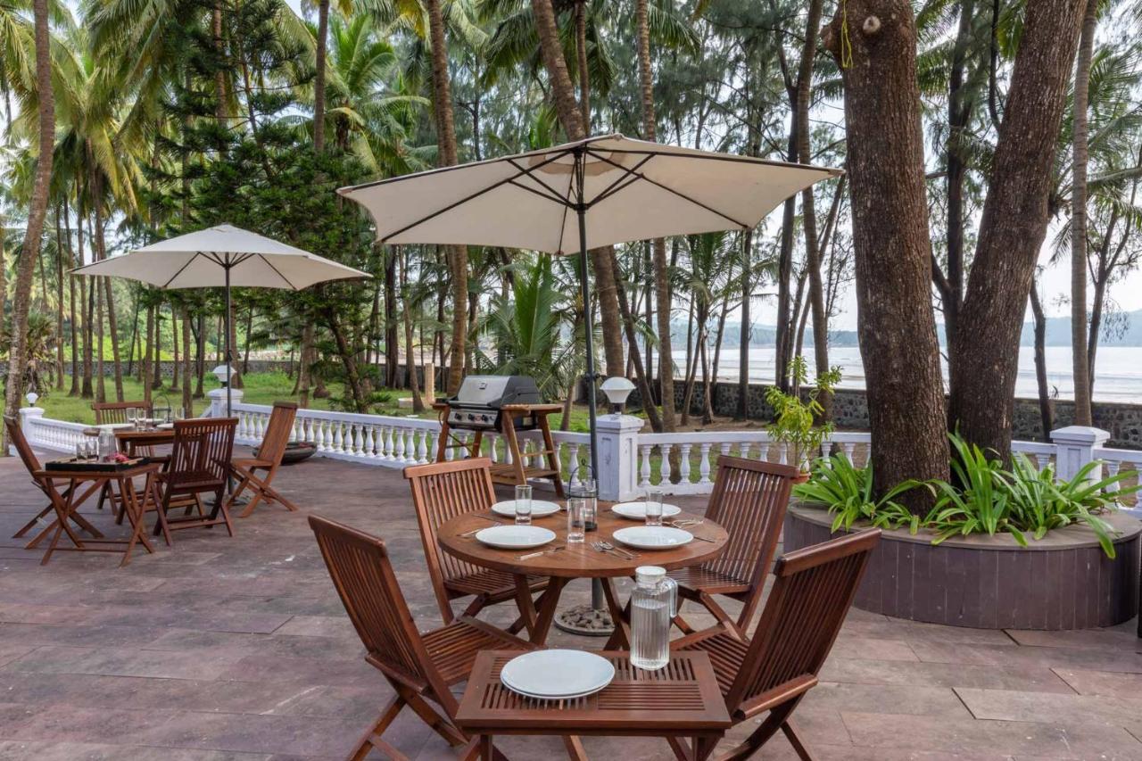 Casa Del Mer By Stayvista - Nearby Beach With, Sea-View Rooms & Coconut Farm アリバグ エクステリア 写真